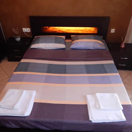 Apartman Philippos House In *