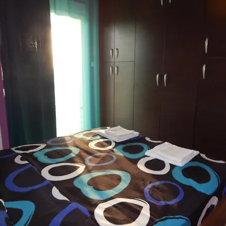 Philippos House In Apartamento Nea Moudania